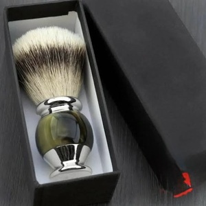 Cepillo Redondo Ecológico Hecho a Mano de Cuerno de Búfalo de ILAHI con Mango de Cuerno para Afeitar y Personalización de Halloween - Product Image 3