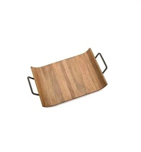 Plateau de service rectangulaire en bois style ondulé, design minimaliste solide et durable pour plats et assiettes, plateau de service en bois pour la restauration - Product Image 4
