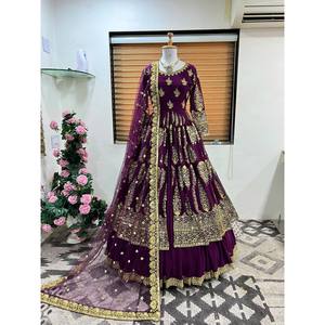 Robes de soirée de créateur Robe de soirée élégante avec bas et dupatta - Product Image 4