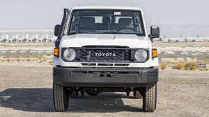 รถบรรทุกแลนด์ครุยเซอร์ LC76 ปี 2025 สภาพดี ใช้งานได้ลื่นไหล - Product Image 3