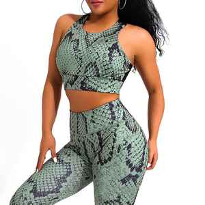 Ropa de Yoga y Fitness 2025 con Logotipo Personalizado, Conjunto de Yoga de Tallas Grandes para Mujer, Ropa Deportiva, Conjunto de Yoga Sublimado para Correr - Product Image 3