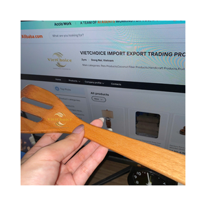 Spatule en bois naturel à fentes, outil de cuisine léger pour faire sauter et servir - Product Image 6