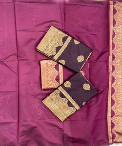 Purple Silk <b>Saree</b> With Gold Border Traditional Indian Wedding Wear For Women - Product Image 2