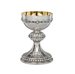 Calice antique. Ce calice plaqué or et argent, gravé à la main, est fabriqué en laiton de haute qualité, destiné aux cadeaux ou à usage liturgique. - Product Image 1