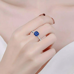 แหวนทองคำแท้ 10K 14K ประดับไพลินสีน้ำเงินทรงคุชชั่น พร้อมวงแหวนแบบ Pave สำหรับขอแต่งงาน แหวนเรียบหรู แหวนแฟชั่น - Product Image 6