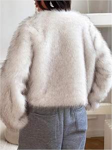 Manteau court en fausse fourrure de renard pour femme, personnalisé, vente en gros, avec grand col à revers, manches longues, style court - Product Image 4