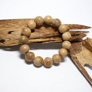 Bracelet en bois d'agar avec perles rondes naturelles - Product Image 5
