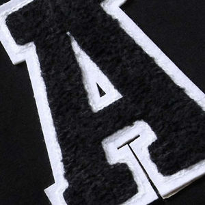 Chaqueta Varsity para Hombre a Precio Accesible, Diseños Totalmente Personalizados, Chaqueta de Invierno de Alta Calidad, Chaqueta Varsity de Moda para Hombre - Product Image 6