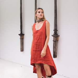 เดรสผ้าลินินแบบเปิดหลัง เดรสผ้าฝ้ายทรงไฮโลว์ สีส้มแดงอมเหลือง สำหรับงานแต่งงาน ชุดไปทะเล ราคาขายส่ง - Product Image 4