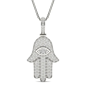 Pendentif main de Hamsa en argent 925 avec pierres en moissanite, plaqué rhodium, design classique, unisexe, à porter au quotidien - Product Image 1