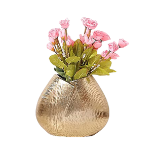High Quality Aluminium Flower <b>Vase</b> With Polish Finished For Tabletop Home Decor Metal Flower <b>Vase</b> For Table Decoration - Product Image 3
