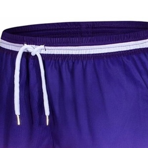Shorts de basketball en mesh tendance avec design par sublimation pour hommes, respirants en polyester, shorts de sport, vêtements d'équipe personnalisés, production en gros OEM - Product Image 3