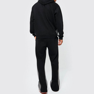 Última Llegada: Conjunto Deportivo de Dos Piezas para Hombre, Estilo Urbano Hip Hop con Estampado de Llamas, de Alta Calidad para Invierno - Product Image 2