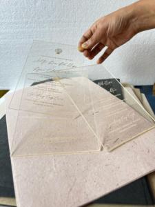Invitaciones de Boda Acrílicas con Diseños Elegantes, Impresión Personalizada, Acabado de Lujo y Suministro a Granel para Exportación Mundial - Product Image 2