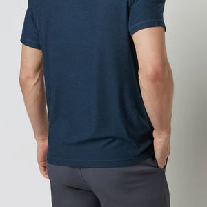 เสื้อคอวีทันสมัยสำหรับสตรีทแวร์ลำลอง ราคาโรงงานถูก สีพื้น ปี 2026 สวมใส่สบายสำหรับผู้ชาย ทรงหลวมเพื่อความสบาย พร้อมโลโก้ - Product Image 5