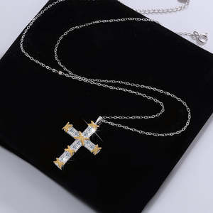 Collier de luxe Hip Hop diamant pavé Bling à la mode Ice Out Zircon grand coeur pendentif pour hommes et femmes pour les fêtes - Product Image 5