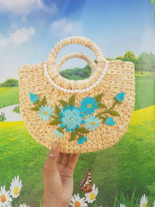 Bolso Tote Bohemio Sofisticado de Jacinto de Agua y Seagrass, Inspirado en lo Vintage, Gran Capacidad, Hecho a Mano, Ecológico, Elegante y a la Moda - Product Image 3
