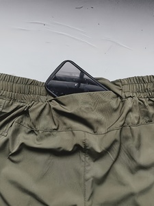 Pantalones Cortos Deportivos para Hombre, Color Verde Oliva Sólido, Poliéster, Cintura Media, Cordón Elástico, Secado Rápido, Tejido Informal - Product Image 3