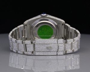 Reloj analógico de edición limitada resistente al agua de acero inoxidable VVS Clarity Moissanite Diamond Studded Iced Glass para negocios de moda - Product Image 6