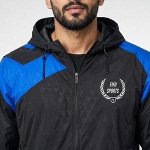 Ropa Casual para Entrenamiento al Aire Libre con Chaqueta Cortavientos Impermeable para Hombre OEM, Prenda Exterior Ligera de Poliéster, Transpirable y Resistente al Viento - Product Image 5