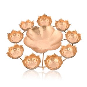 Cuenco Urli de Latón Duradero para Decoración de Puja y Rangoli, Ideal para Uso Interior en Diwali, con Flores Flotantes y Diya - Product Image 4