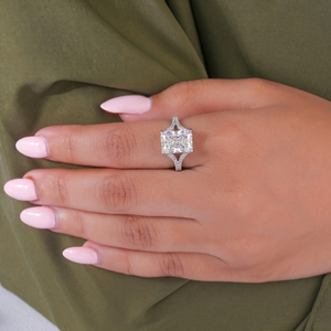 Bague de déclaration allongée en or cultivé en laboratoire, taille Radiant, certifiée IGI, avec halo dissimulé, sertissage cathédrale, micro-pavé, pour mariage - Product Image 3