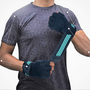 Full Palm Protection Weight Lifting Gym Gloves Men And Women Half Finger Bodybuilding Fitness Gloves With Adjustable Wrist Strap - Product Image 2