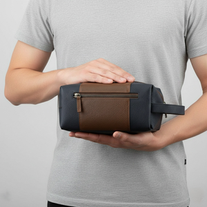 Trousse de toilette de voyage grande capacité pour hommes, sac cosmétique imperméable, pochette portable, organiseur de maquillage en vente - Product Image 2