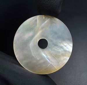 <b>Pearls</b> <b>Watch</b> Dial 28.5 mm Green/White 0.7mm Thick 4mm Center Hole Classic Elegant Luxury Style Bulk Making - Product Image 2
