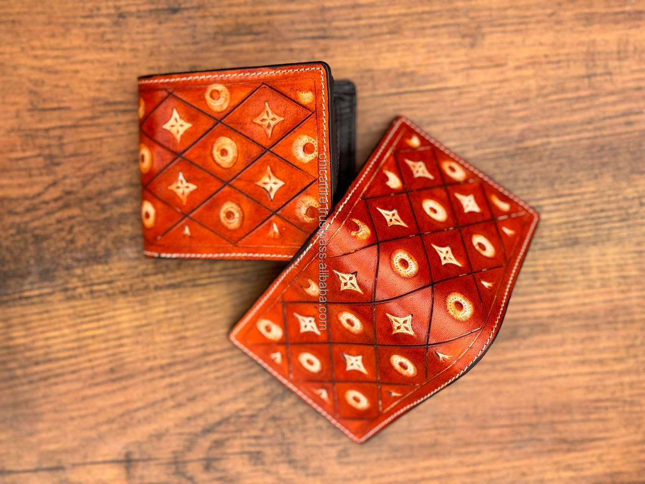 สีน้ำตาลพร้อมเครื่องมือสี