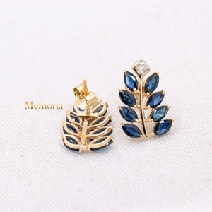 Boucles d'oreilles clous en or jaune massif 14 carats avec saphir bleu marquise et accent de diamant, bijoux fins en pierres précieuses pour femmes, vente en gros - Product Image 2