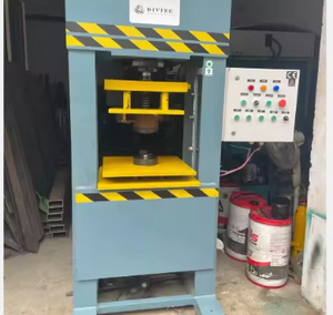 Prensa Hidráulica de Marco Fijo Industrial de Doble Columna de 80 Toneladas con Motor y Bomba para Chapa Metálica y Moldeo - Product Image 3