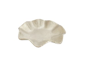 Plateau décoratif rectangulaire en aluminium antique gravé avec un motif végétal, avec poignée, pour le Ramadan et les occasions de mariage - Product Image 5
