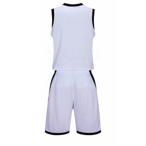 Uniforme de basketball au meilleur prix, conçu pour la durabilité, le confort et le style, parfait pour une utilisation en intérieur et en extérieur - Product Image 3
