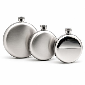 Flacon à whisky rond gravé sur mesure en gros – Cadeau personnalisé pour les garçons d'honneur, flacon de poche en acier inoxydable, OEM, cadeau de mariage en gros - Product Image 2