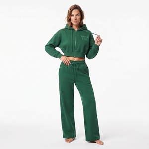 Ensemble décontracté deux pièces pour femme : sweat à capuche court vert et pantalon de jogging large en molleton de coton à manches longues - Product Image 2