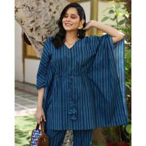 Ensemble coordonné kaftan indigo en tissu crêpe respirant pour femme, taille XS, hauts à manches trois-quarts - Product Image 4