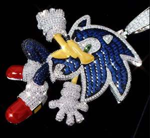 Colgante de Sonic the Hedgehog plateado, colgante de dibujos animados con incrustaciones de circonitas para hombres y mujeres, regalo de fiesta, joyería - Product Image 2