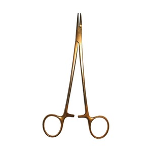 Pinces porte-aiguilles avec mâchoires texturées améliorant la tenue de l'aiguille lors des procédés de suture en médecine et en dentisterie - Product Image 3