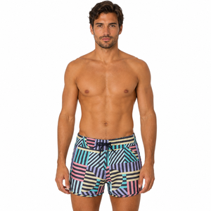Shorts de surf pour hommes, shorts de plage à séchage rapide, shorts de bain personnalisés par sublimation, shorts légers pour sports nautiques d'été - Product Image 1