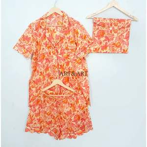 ชุดนอนผู้หญิงผ้าฝ้าย 100% ลายดอกไม้สวยงาม แขนสั้นแบบคิงการา ชุดนอนนุ่มสบายสำหรับคริสต์มาส - Product Image 5