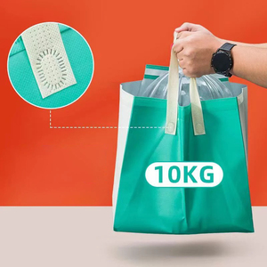 Sac isotherme promotionnel jetable en non-tissé avec feuille d'aluminium pour plats et boissons à emporter, recyclable et isotherme - Product Image 4