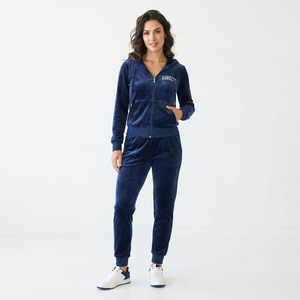 Ensemble de survêtement élégant pour femme en velours uni à capuche, 2 pièces, manches courtes, 100 % polyester, polyvalent - Product Image 4