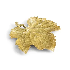 Plateau de présentation décoratif en métal doré de qualité supérieure pour la vente au détail en boutique, bol en métal contemporain pour table de luxe, fait main - Product Image 5