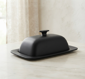 Boîte à beurre en aluminium noir mat avec couvercle, design minimaliste, couleur unie, best-seller - Product Image 1