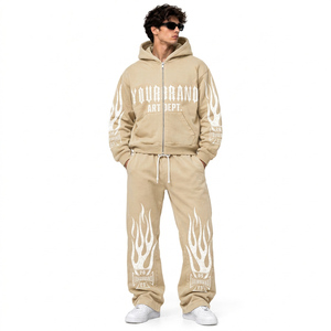 Conjunto Deportivo Personalizado para Hombre, Sudadera con Capucha y Pantalones Jogger de Felpa de Algodón Estampado de Alto Gramaje, con Diseño Gráfico Desgastado - Product Image 1