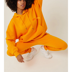 ชุดเซ็ตสองชิ้นสไตล์ยุโรปสำหรับผู้หญิง เสื้อฮู้ดทรงบานเอวสูงสำหรับฤดูหนาว ชุดลำลองสไตล์สปอร์ต ทรงปกติ ผ้าฝ้าย 100% - Product Image 1