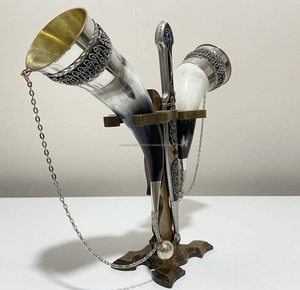 Hecho de antiguo cuerno Vikingo y cuerno de búfalo y Toro y jarras de cuerno vikingo ofrecen una visión de las costumbres consagradas por el tiempo - Product Image 2