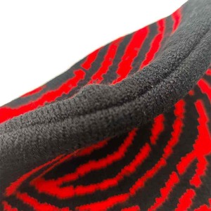 Gorro de Invierno Personalizado de Alta Calidad con Estampado Jacquard de Calavera Gótica y Diseño de Vaca, Forrado de Satén en el Interior - Product Image 5