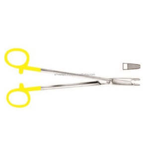 Porte-aiguilles en acier inoxydable T/C Tip Olsen-Hegar 17 cm, instrument de suture par VERITAS Sialkot |   Kit d'instruments médicaux - Product Image 3